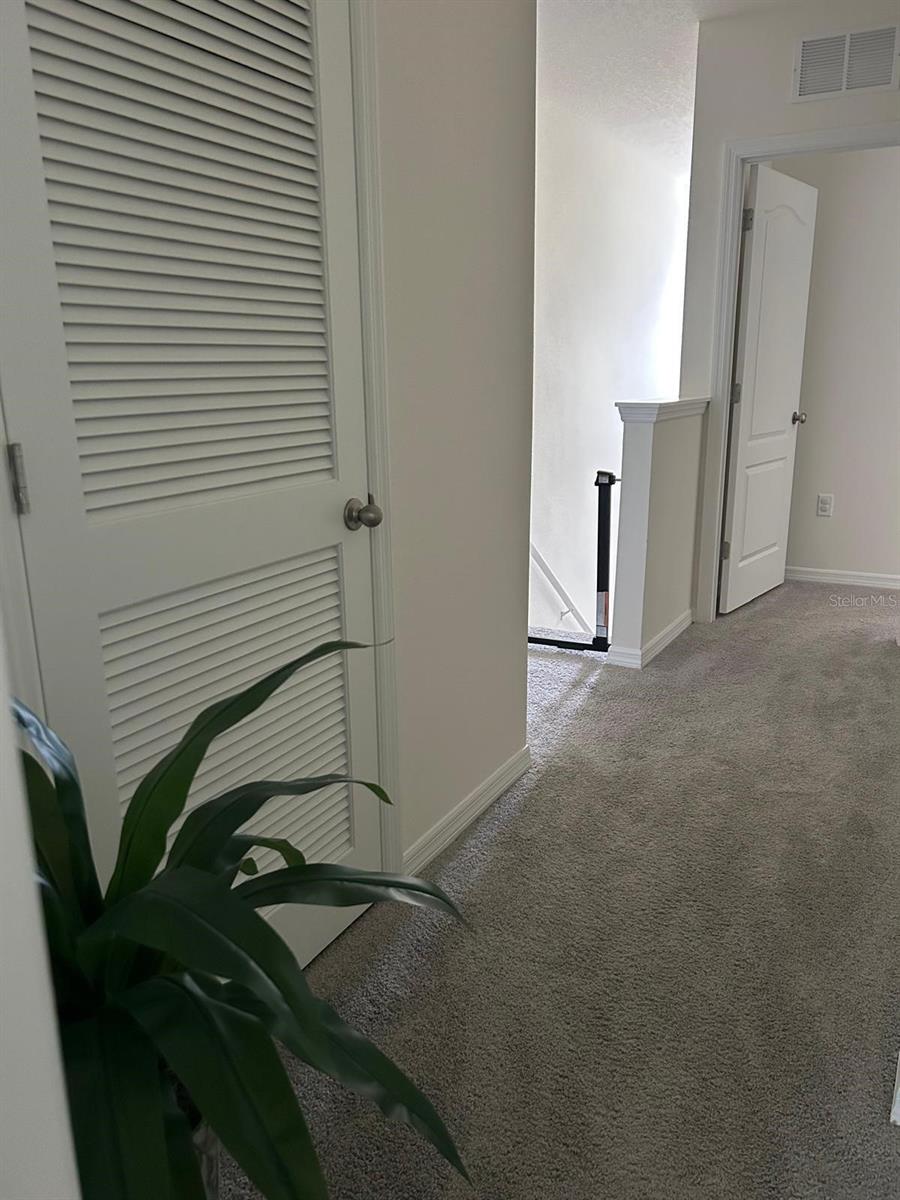 DANBURY/RIDGEWOOD LAKES - Residential