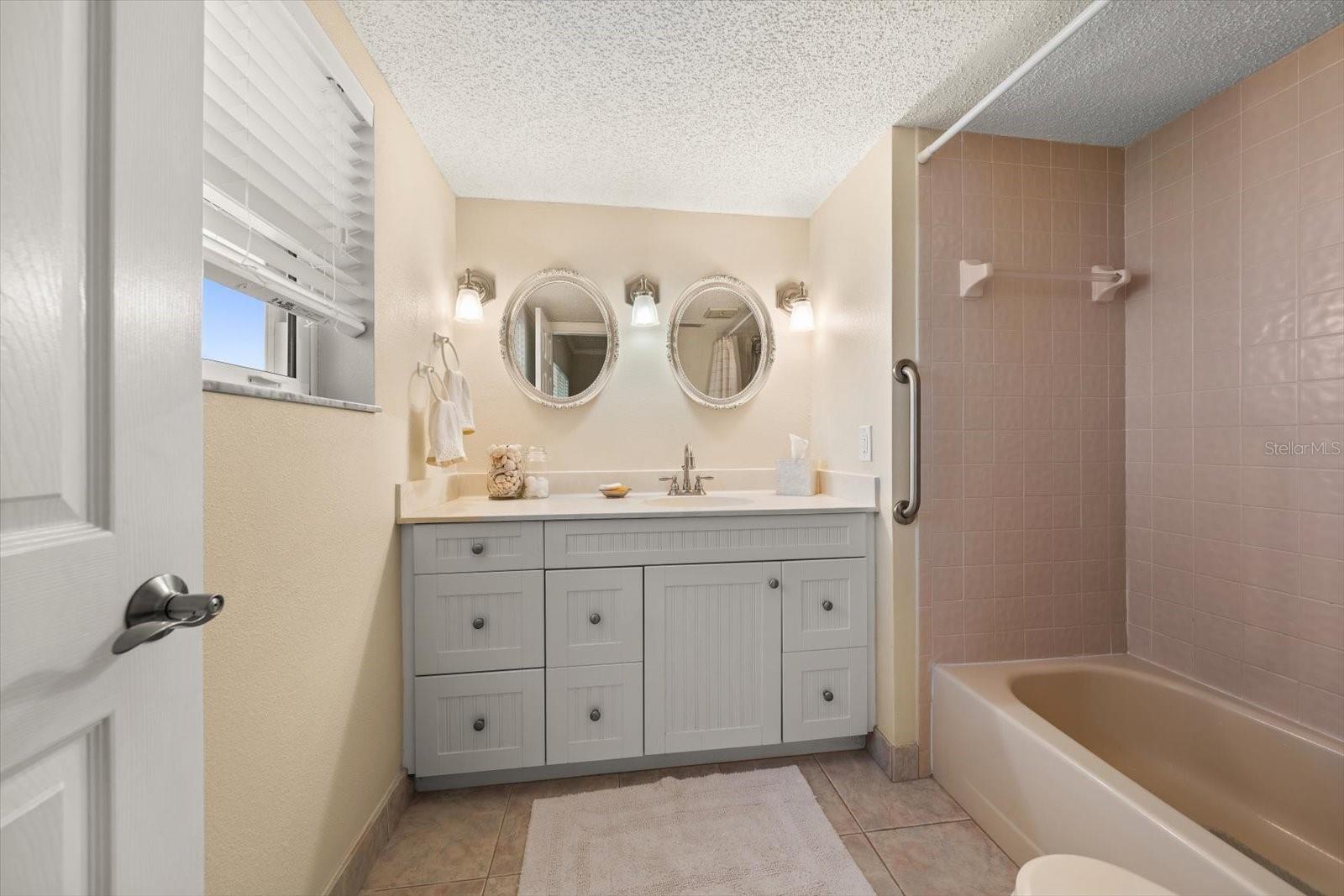 CABANA CLUB CONDO - Residential