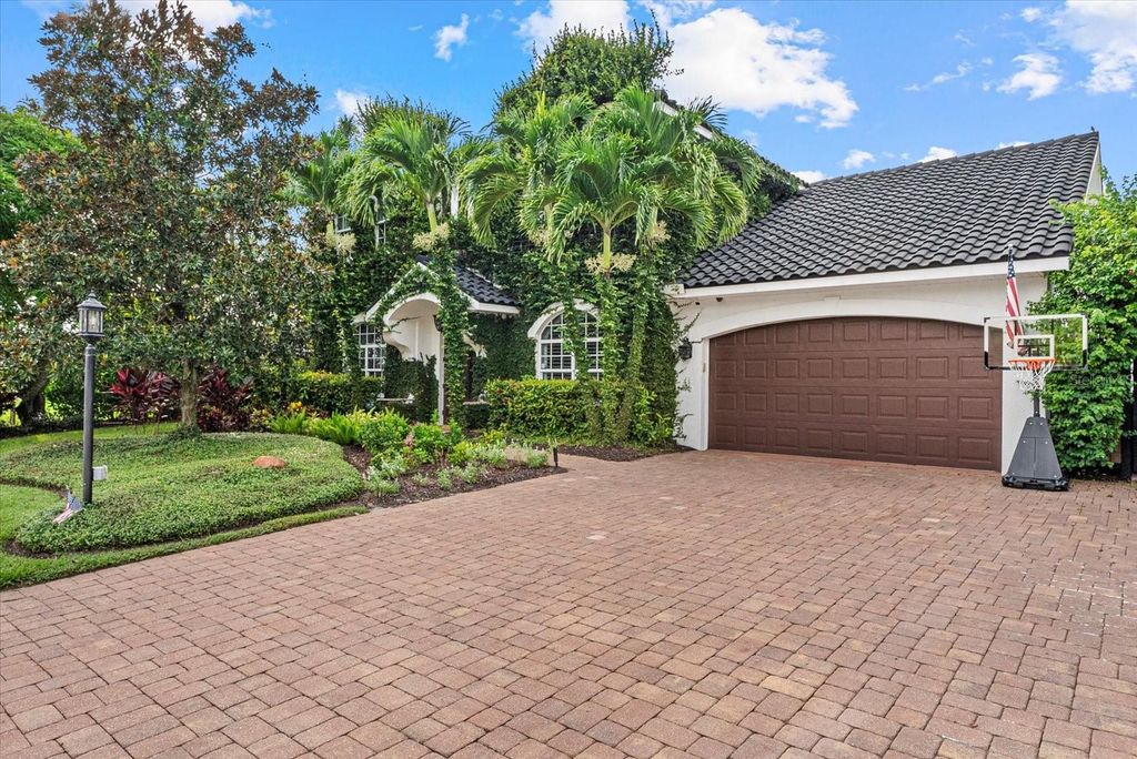 Photo of 213 Gaines Avenue, Sarasota, FL 34243 (MLS # A4664748)