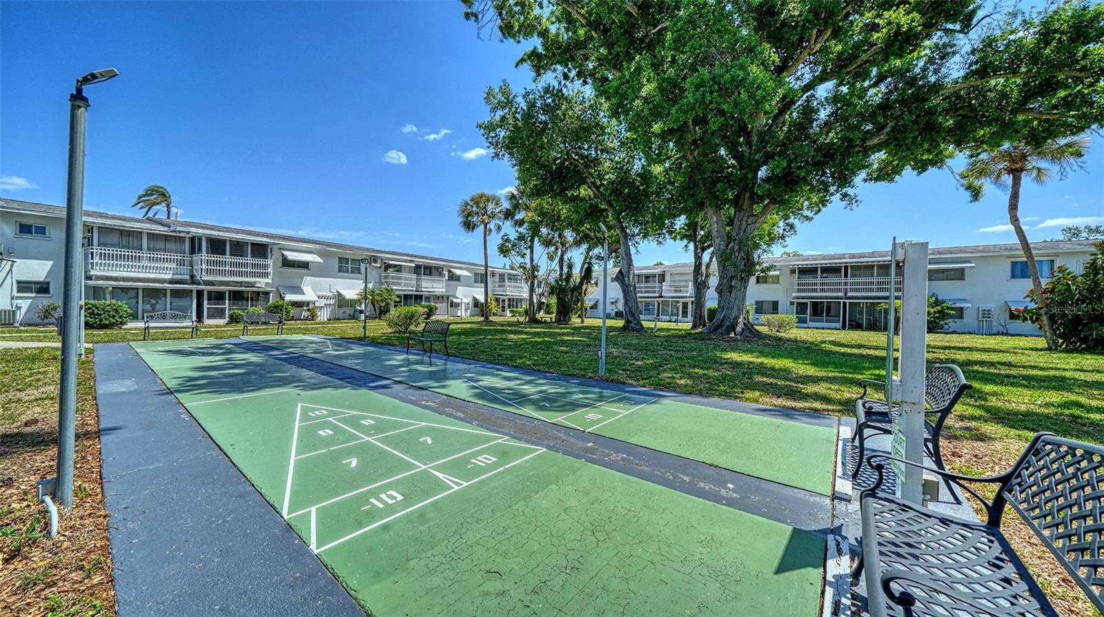 BAYSHORE GARDENS APTS 8 - Residential