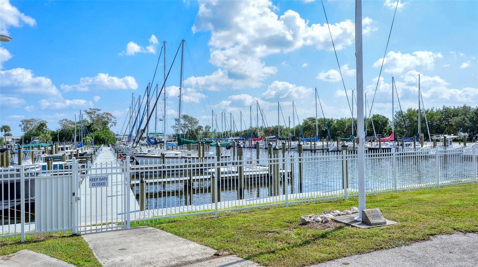 BAYSHORE GARDENS APTS 8 - Residential