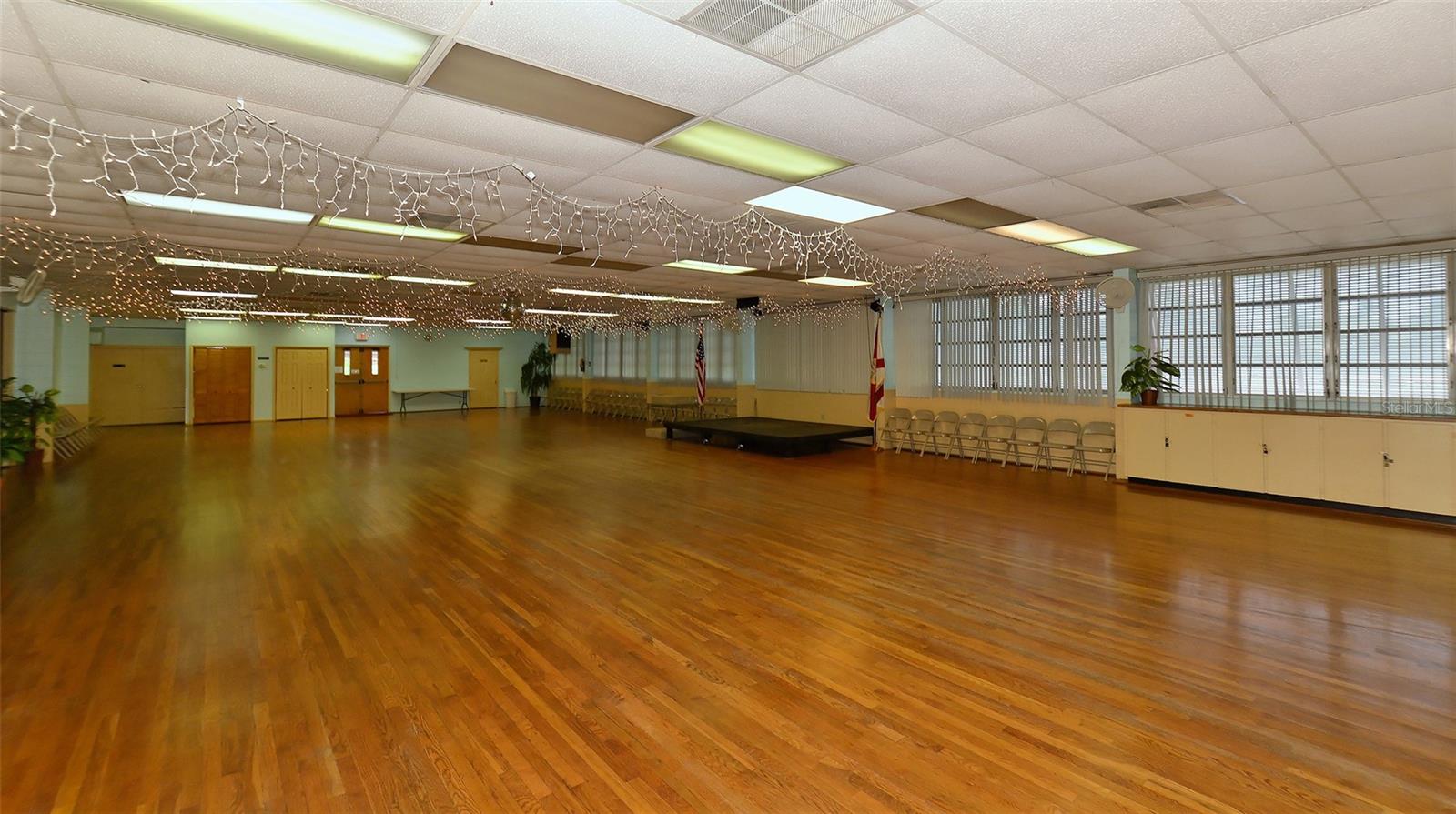 BAYSHORE GARDENS APTS 8 - Residential