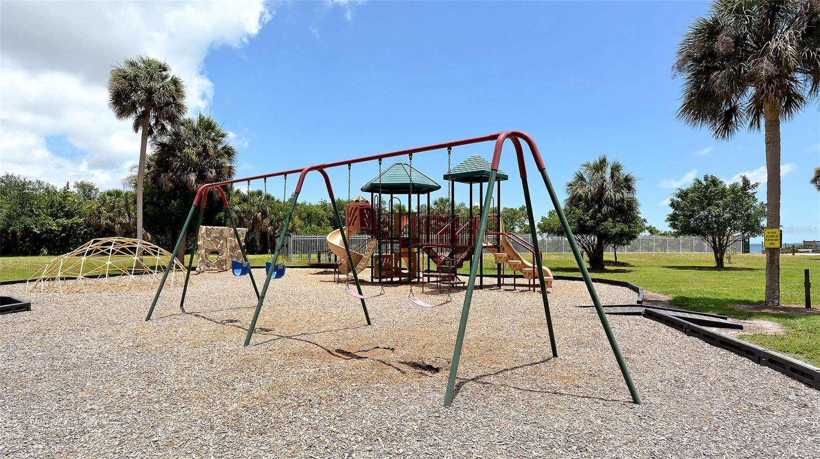 BAYSHORE GARDENS APTS 8 - Residential