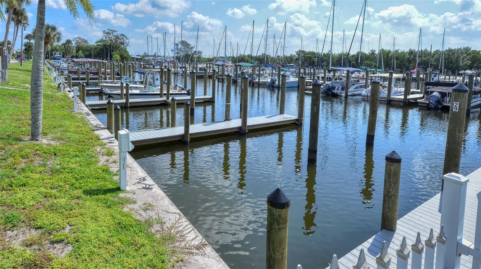 BAYSHORE GARDENS APTS 8 - Residential