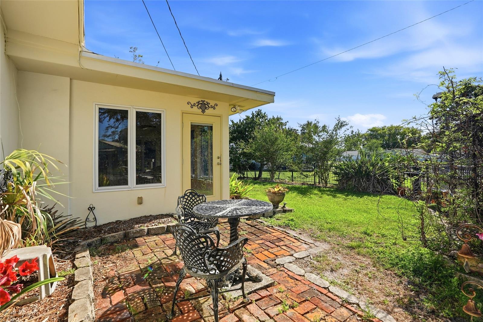 KEENE LAKE MANOR - Residential