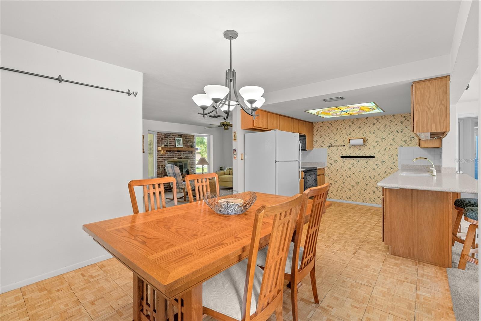 KEENE LAKE MANOR - Residential