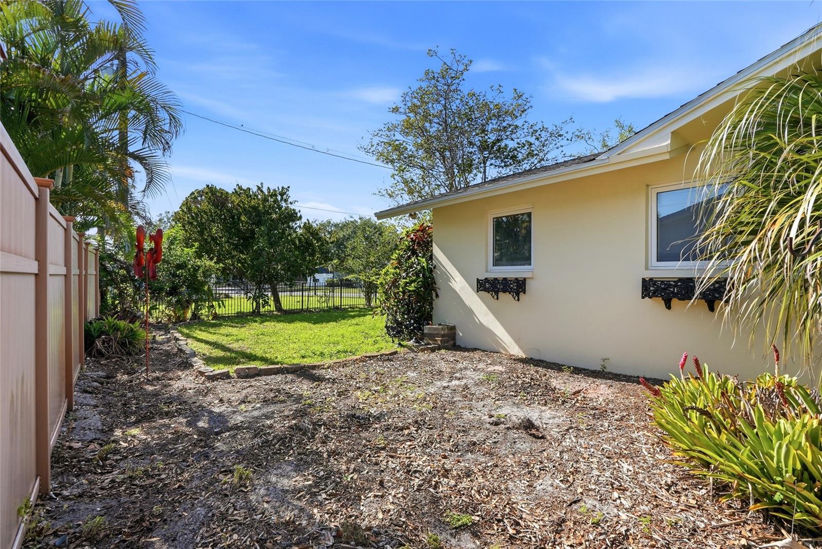 KEENE LAKE MANOR - Residential