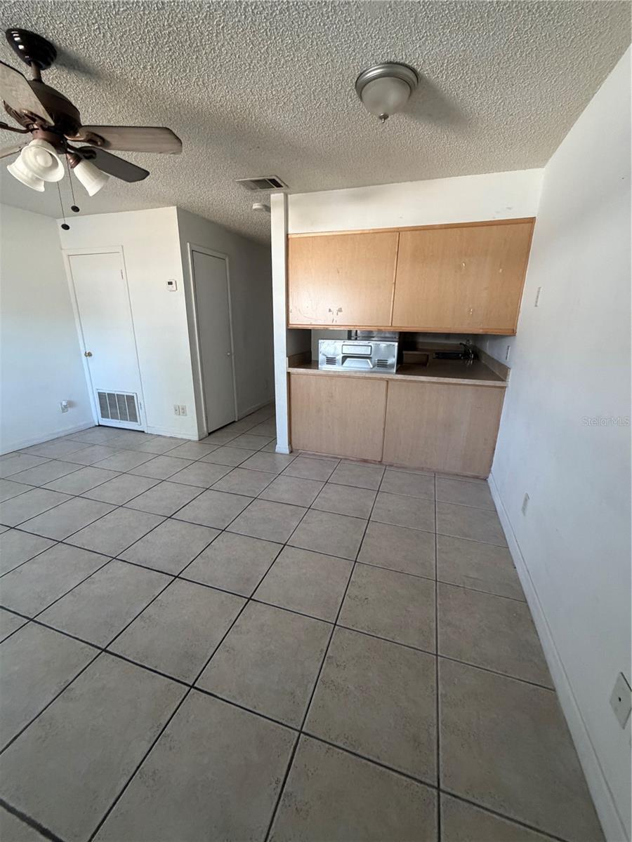 BVL UNIT 1 - Residential Lease