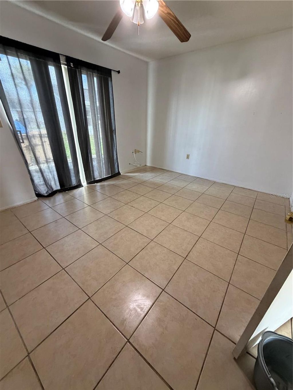 Photo of 6 Lake Villa Way, Kissimmee, FL 34743 (MLS # S5146454)