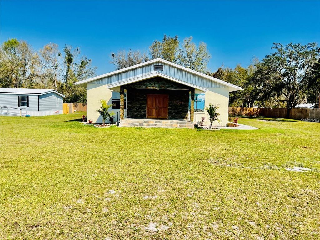 Photo of 8152 Cherokee Avenue, Bartow, FL 33830 (MLS # TB8465155)