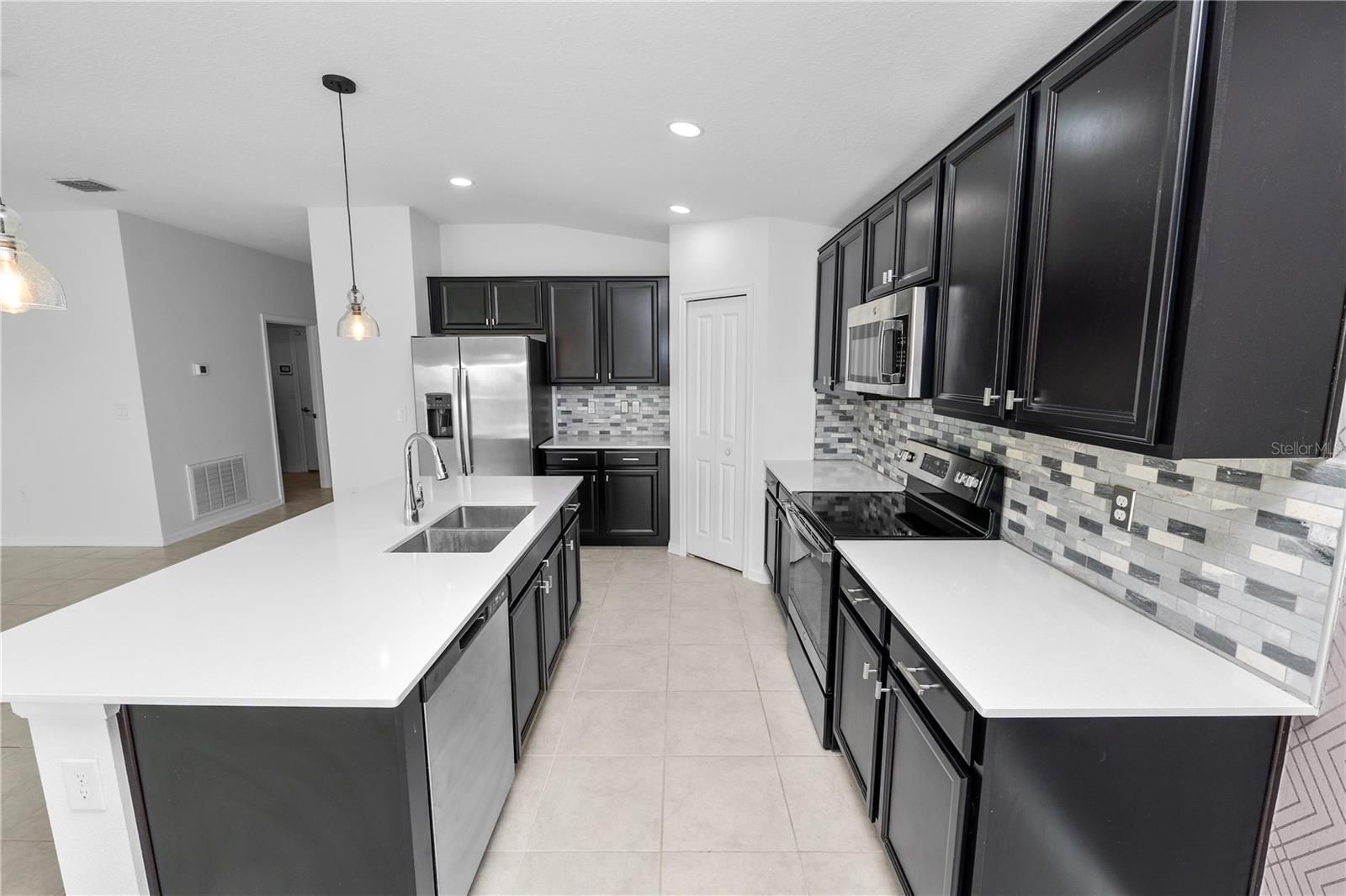 ORCHID TER PH 2 - Residential