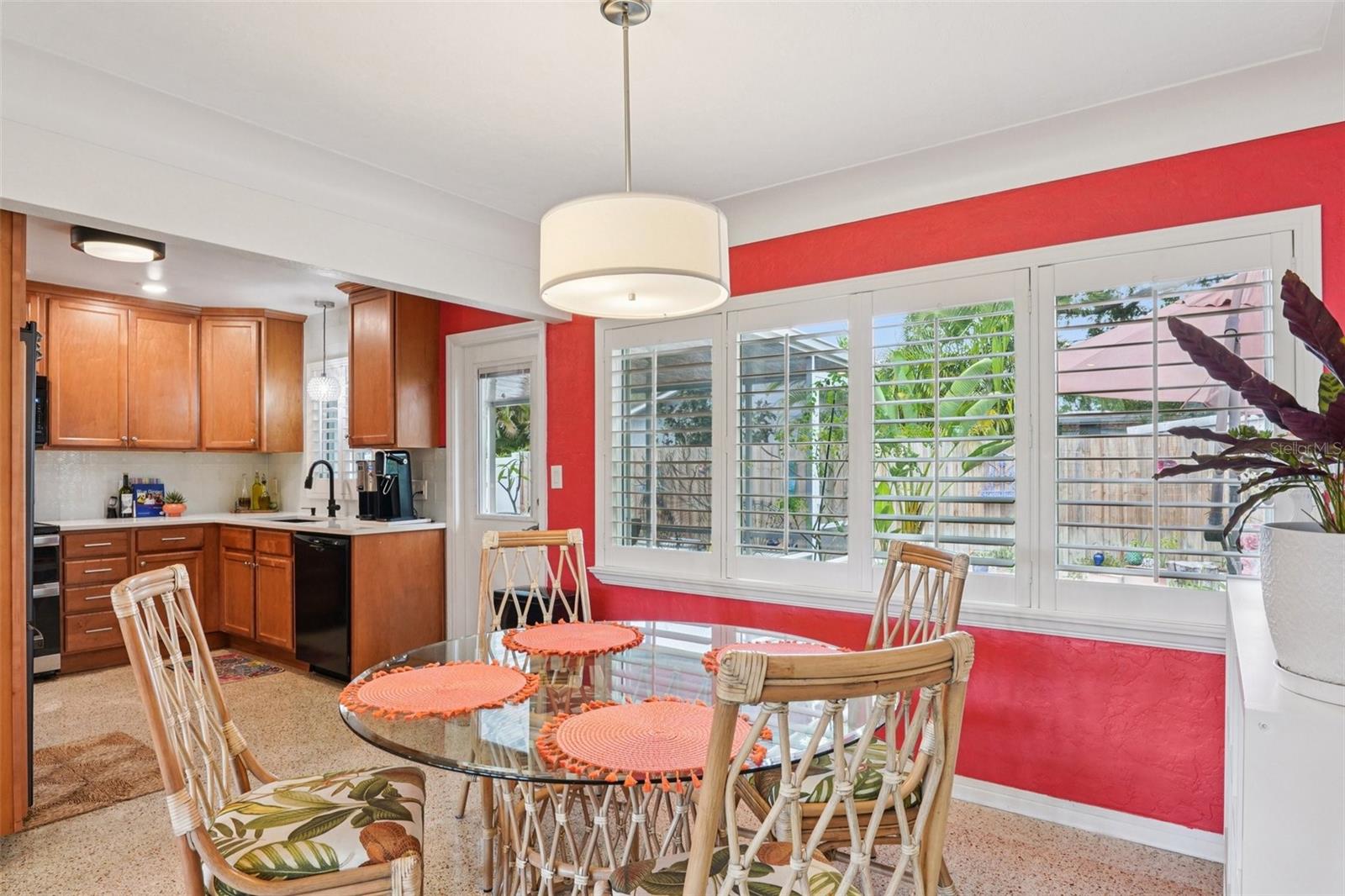 HOLIDAY PARK 1ST ADD - Residential