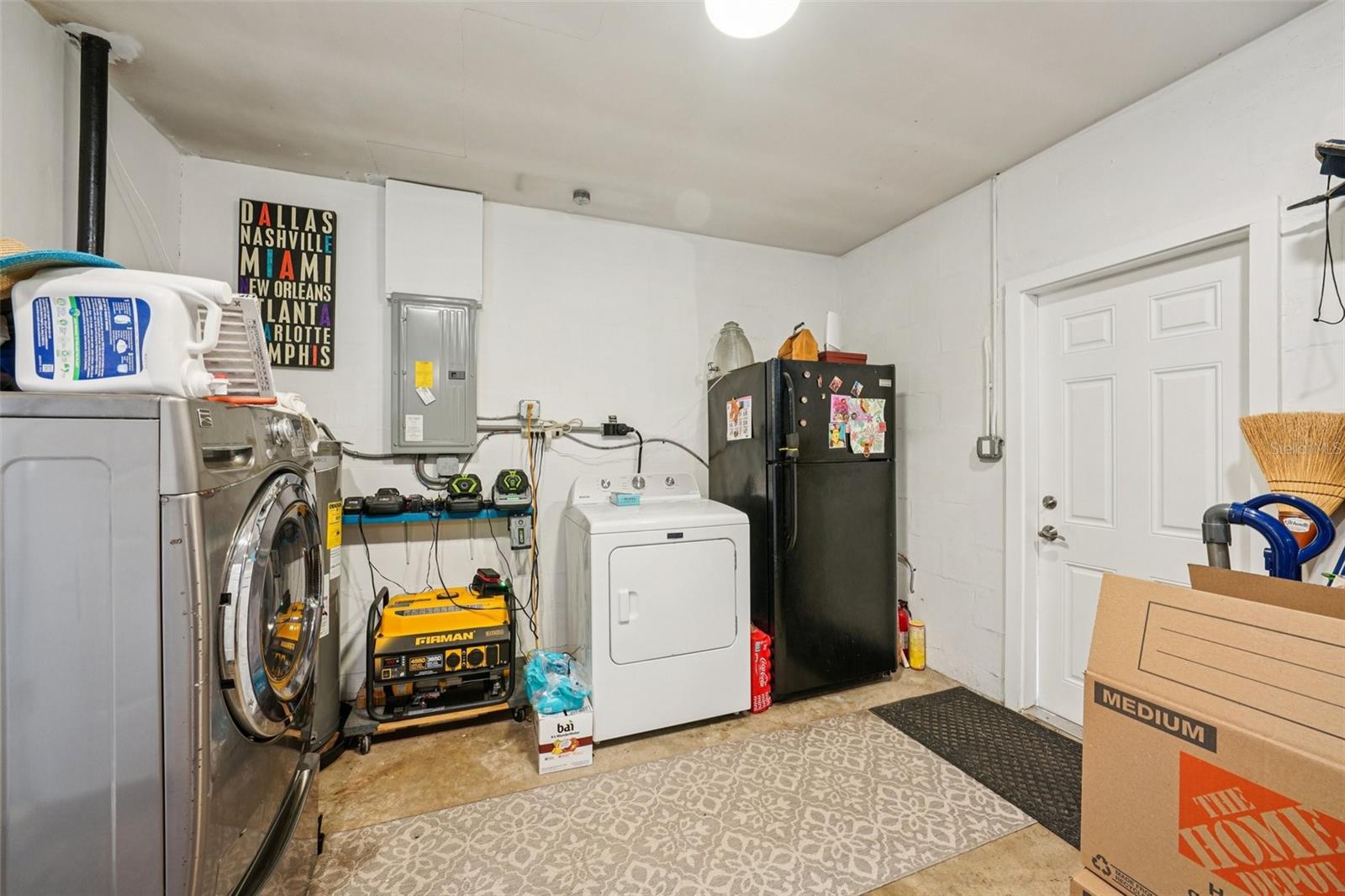 HOLIDAY PARK 1ST ADD - Residential