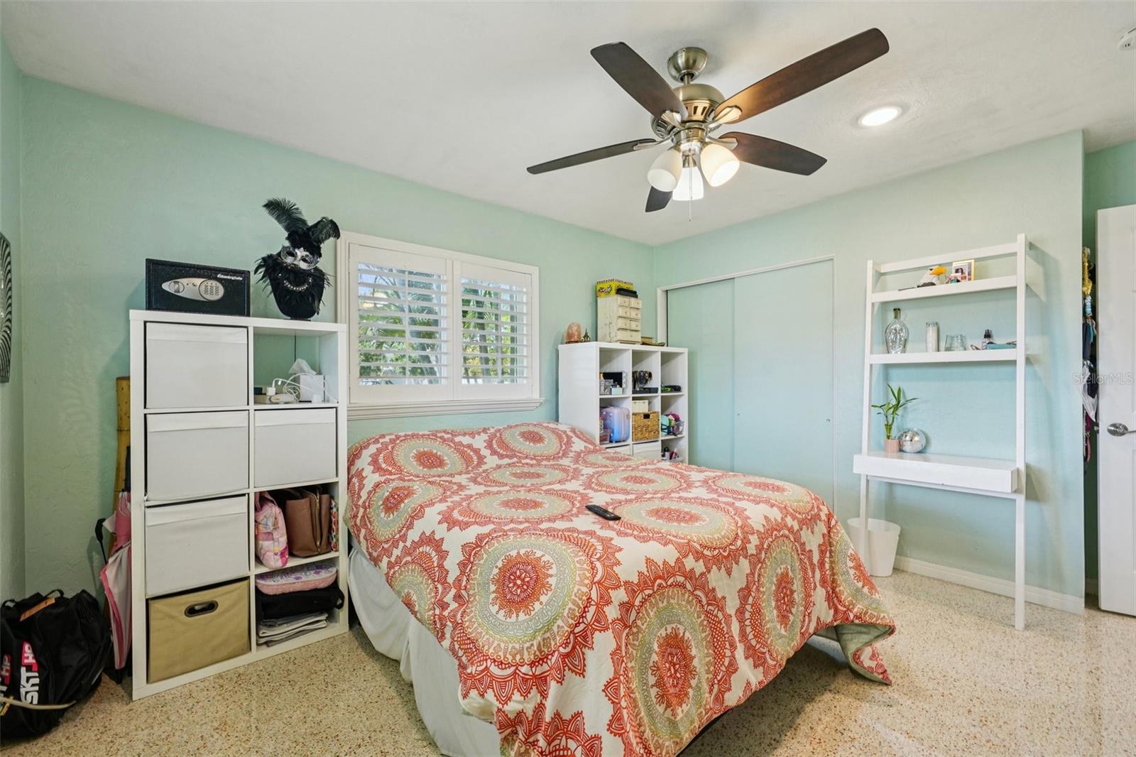 HOLIDAY PARK 1ST ADD - Residential