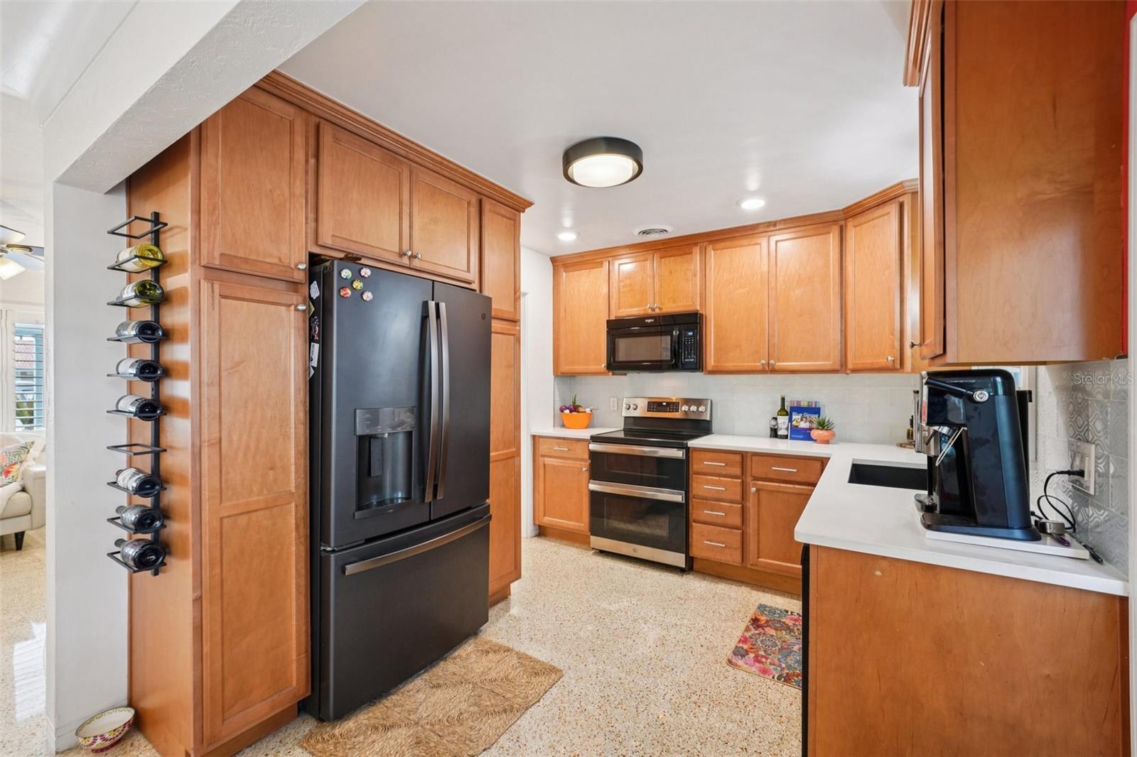 HOLIDAY PARK 1ST ADD - Residential