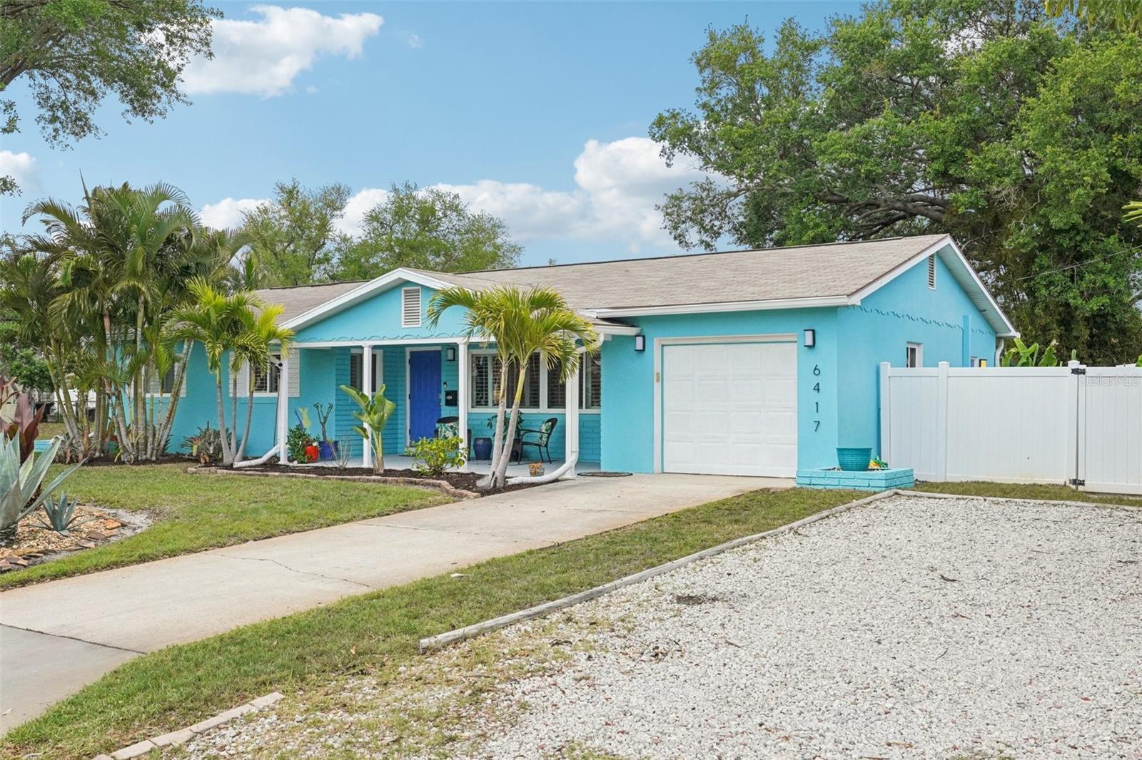 HOLIDAY PARK 1ST ADD - Residential