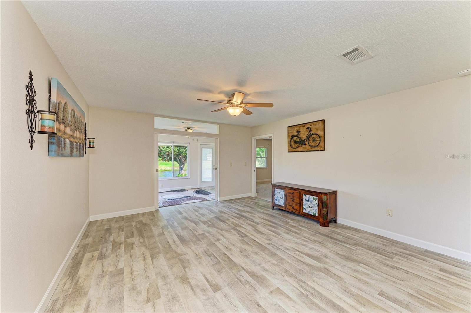 CAMBRIDGE VILLAGE - Residential