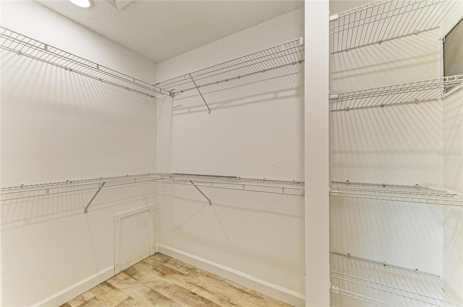 CAMBRIDGE VILLAGE - Residential