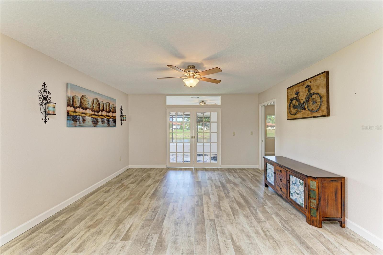 CAMBRIDGE VILLAGE - Residential