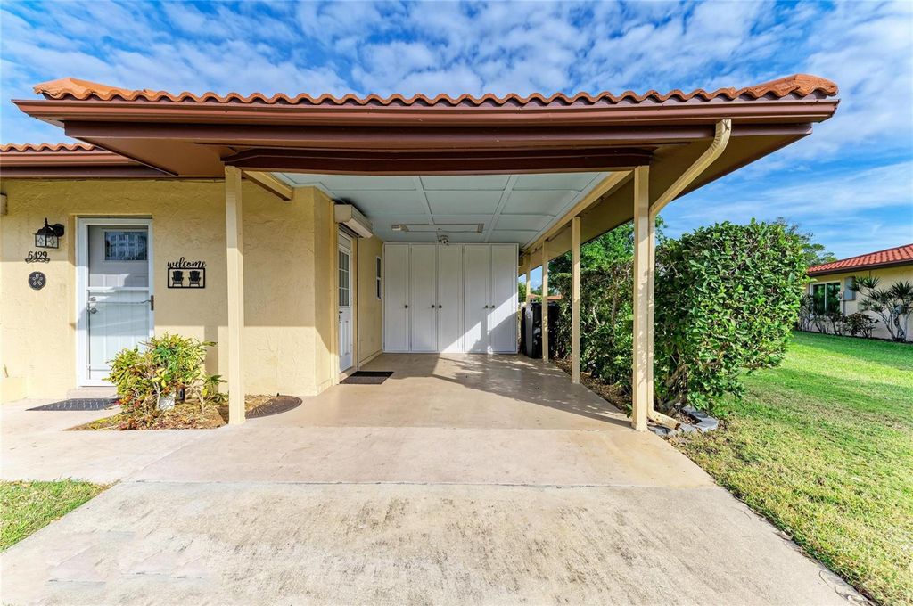 Photo of 6429 Renssalaer Drive, Bradenton, FL 34207 (MLS # A4673477)