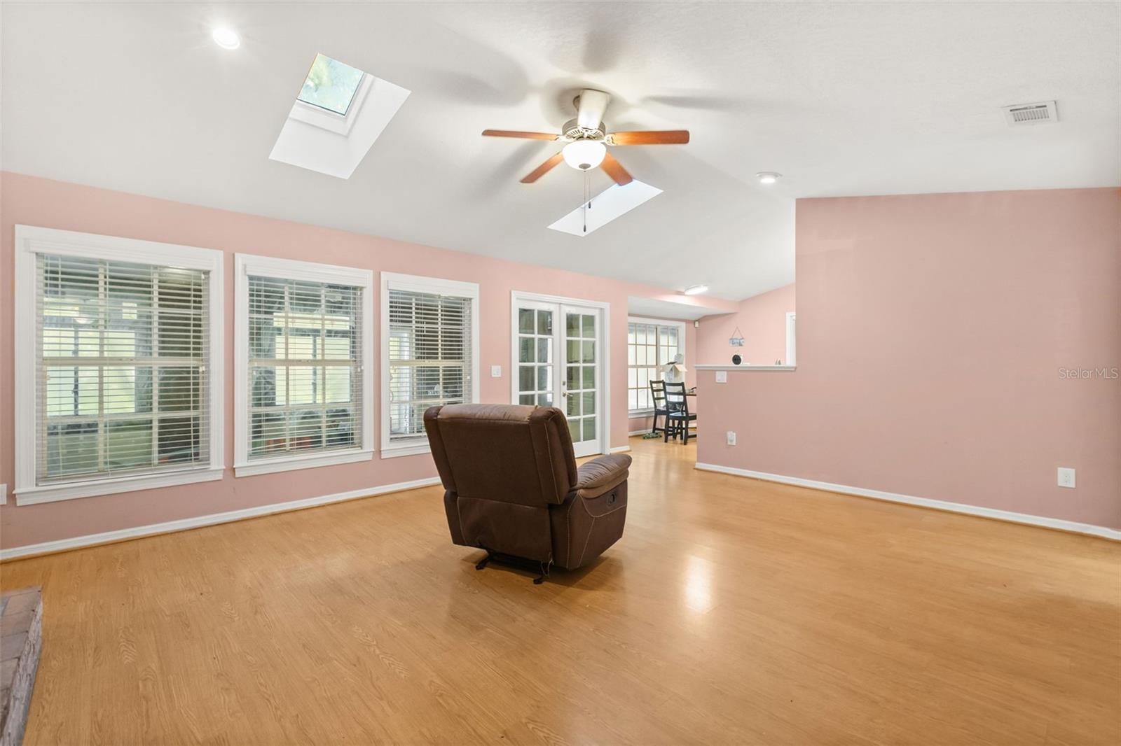 1801 BENT OAK COURT