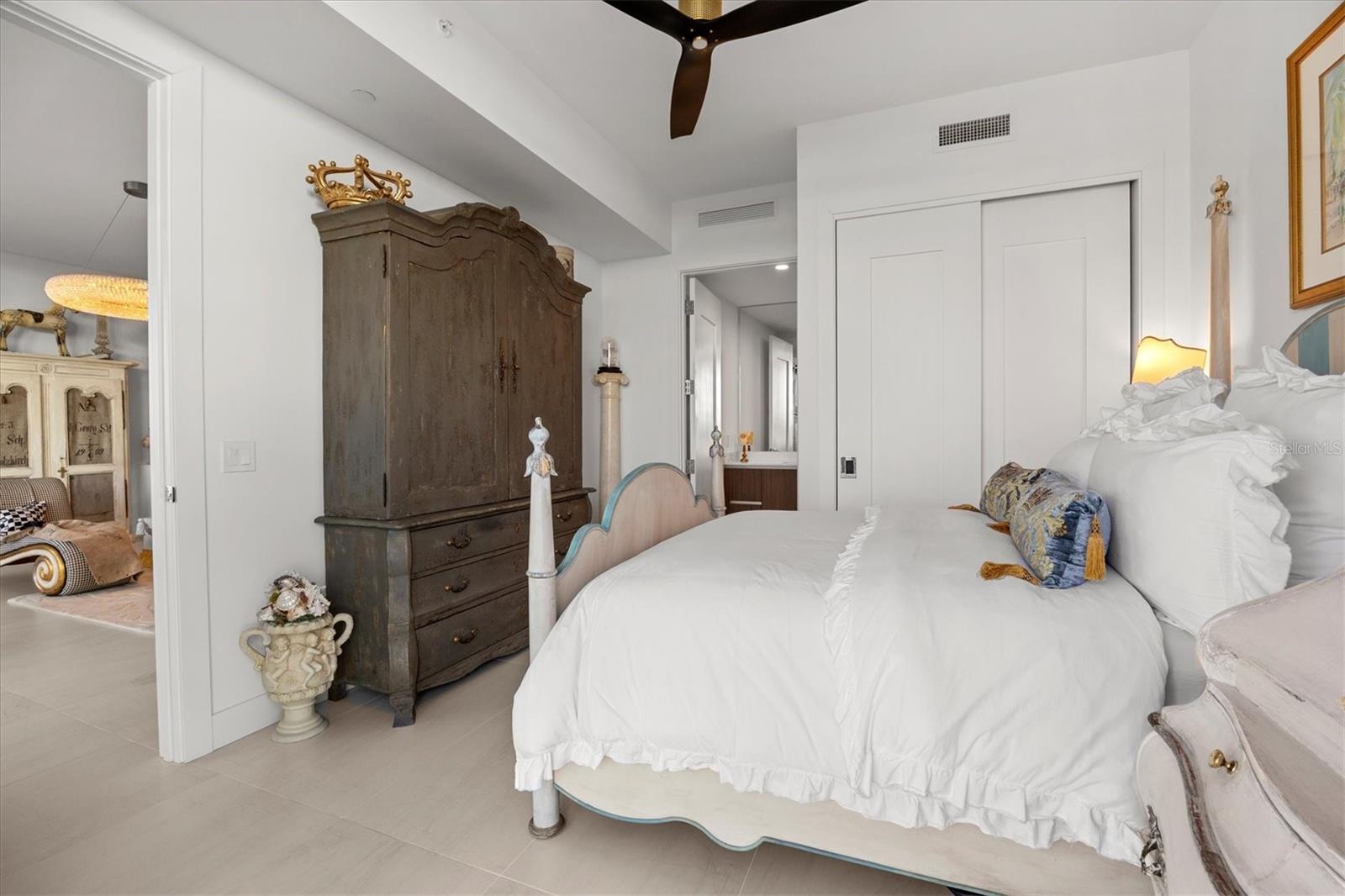 BAYSO SARASOTA - Residential