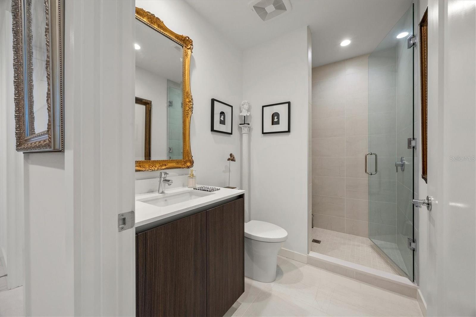 BAYSO SARASOTA - Residential