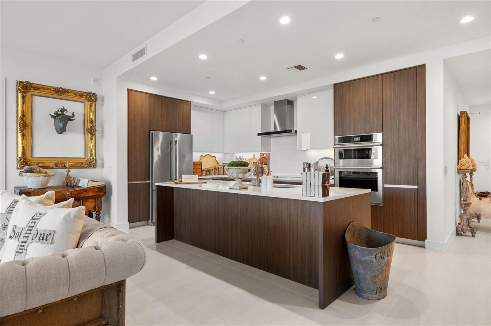 BAYSO SARASOTA - Residential