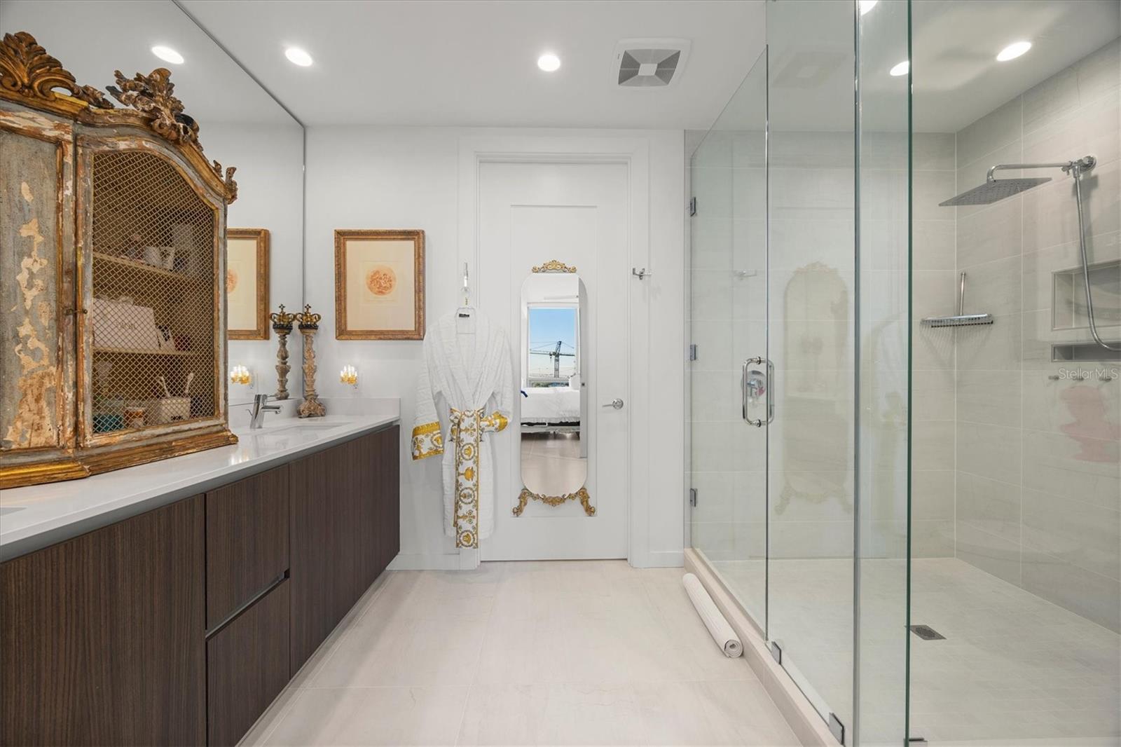 BAYSO SARASOTA - Residential