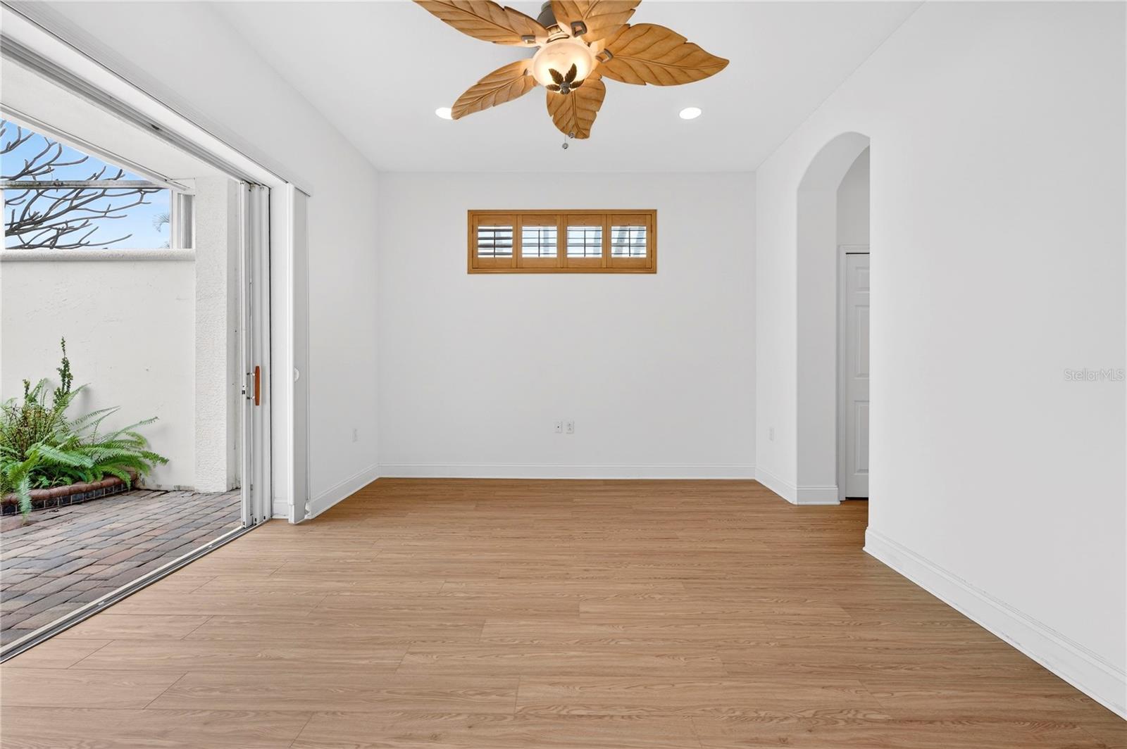 BAYPORT CONDO PH 1 - Residential