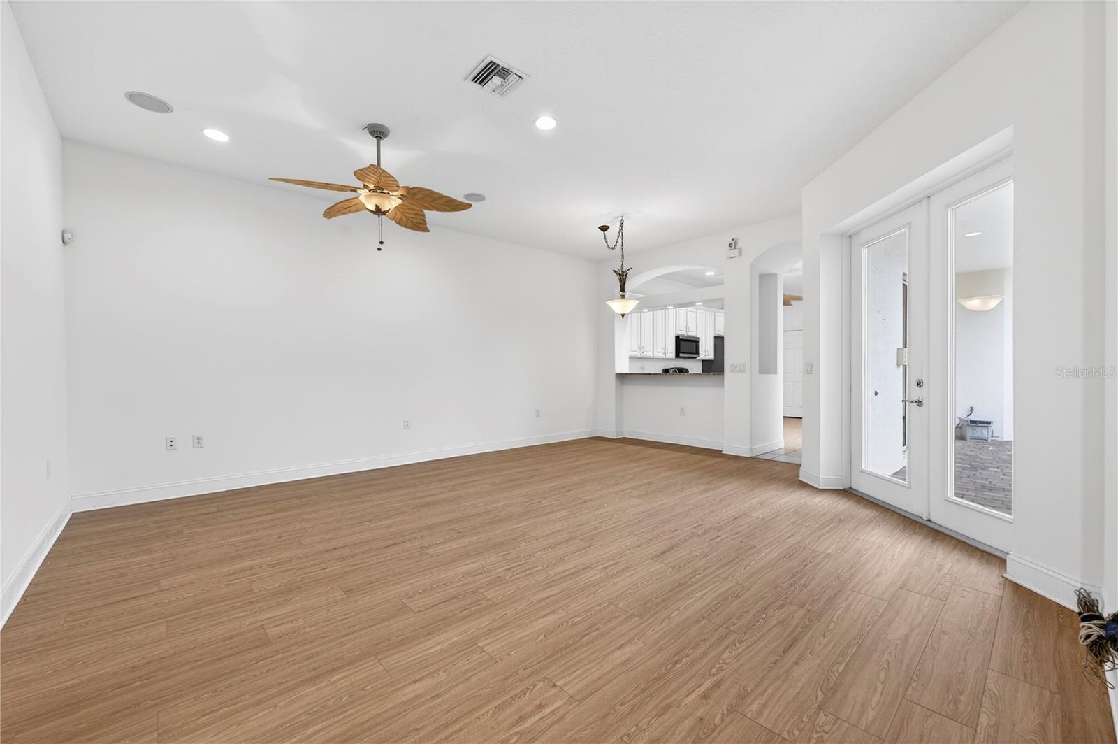 BAYPORT CONDO PH 1 - Residential