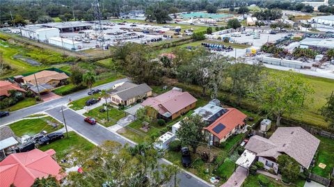 A home in PLANT CITY