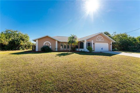 A home in PORT CHARLOTTE