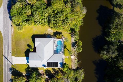 A home in PORT CHARLOTTE