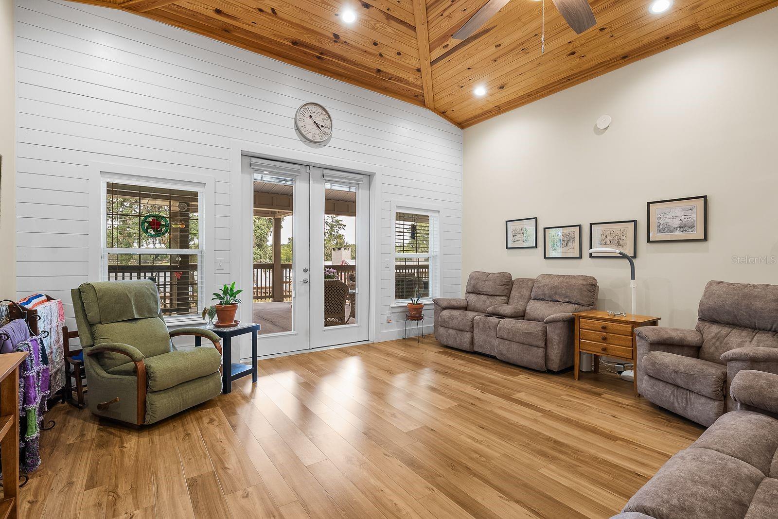 ALMA SHORES/LILLY LAKE - Residential