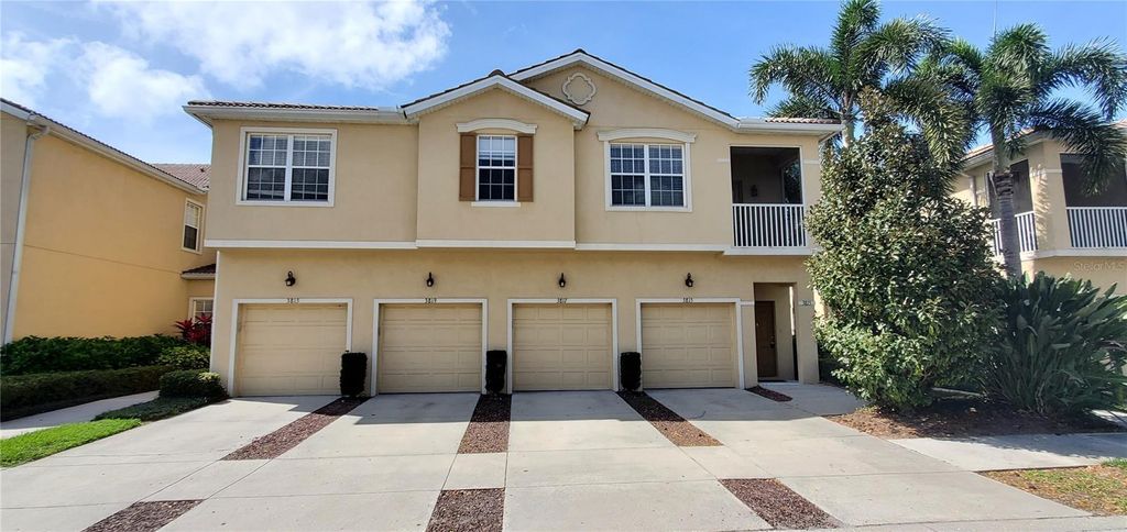 Photo of 3806 Parkridge Circle #21-105, Sarasota, FL 34243 (MLS # R4910615)