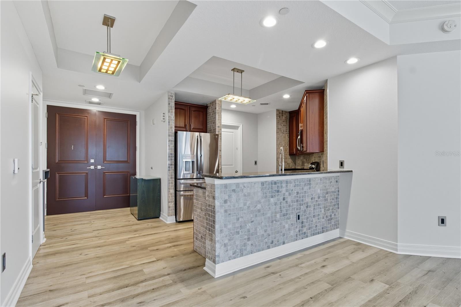 TOWERS OF CHANNELSIDE CONDOMIN - Residential Lease