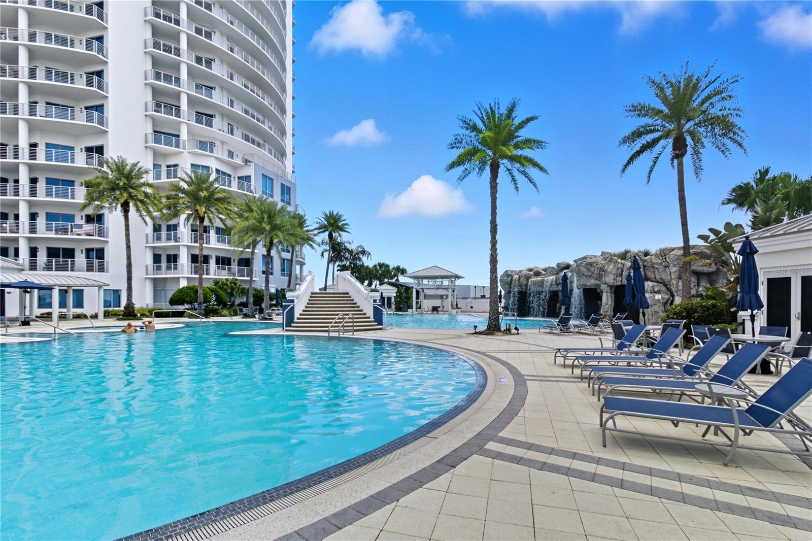 TOWERS OF CHANNELSIDE CONDOMIN - Residential Lease