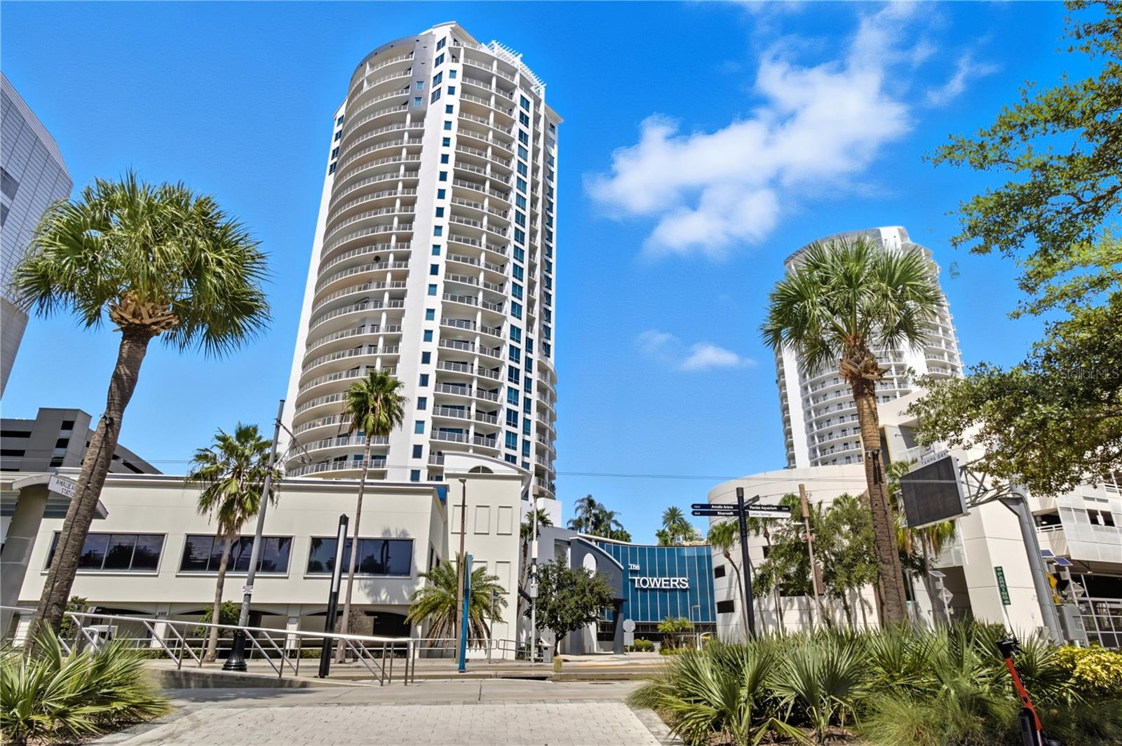 TOWERS OF CHANNELSIDE CONDOMIN - Residential Lease