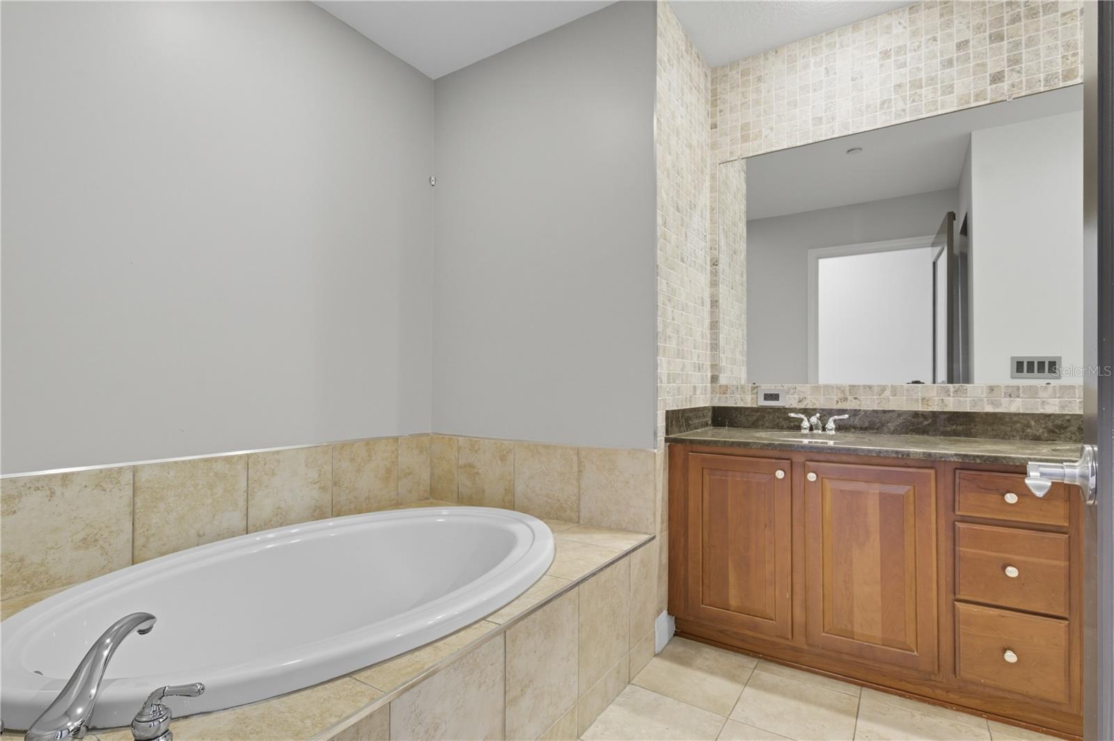 TOWERS OF CHANNELSIDE CONDOMIN - Residential Lease