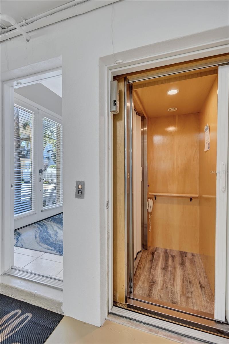 SIESTA VILLAS 1 - Residential