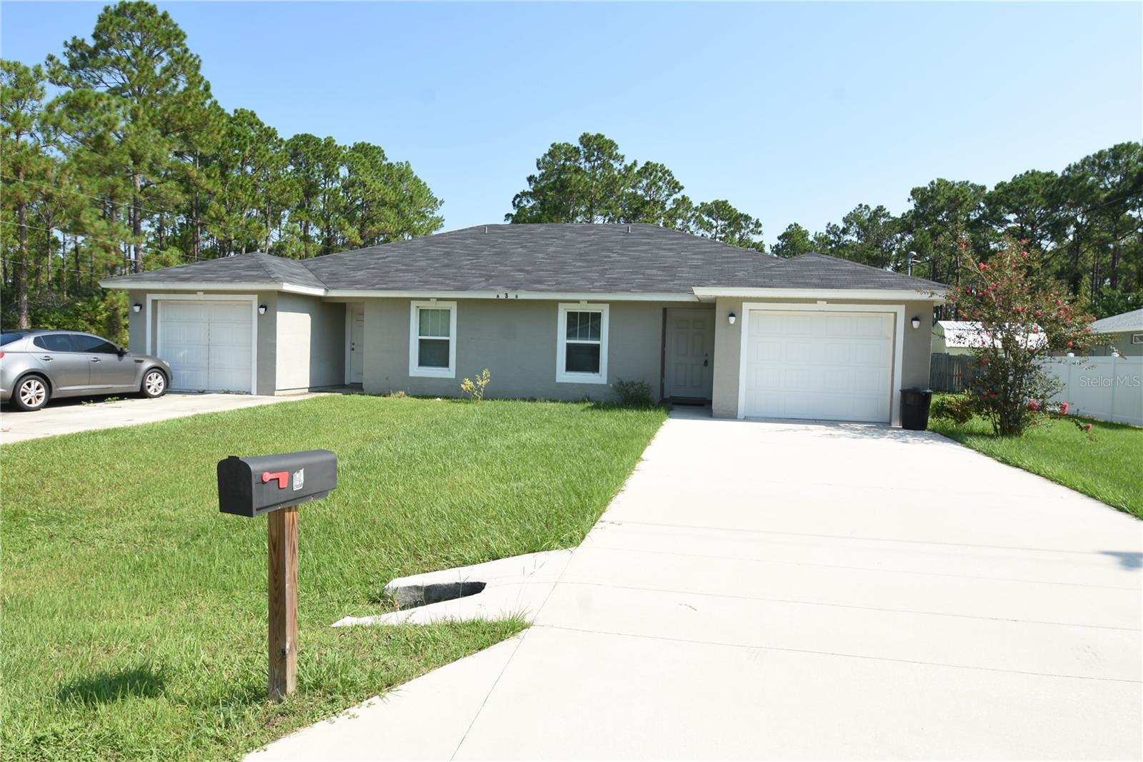 Explore the serene charm of 3 Unison Ct, Unit B, in beautiful Palm Coast, FL, where comfort meets convenience in a cozy duplex setting. This delightful 2-bedroom, 2-bathroom unit spans 979 sq ft and offers a harmonious blend of modern amenities and timeless style. Step into a bright and welcoming living space that invites you to unwind and relax. The heart of the home features stunning granite countertops, perfect for preparing meals or entertaining guests with style and ease. Each bedroom is thoughtfully designed to provide a peaceful retreat, ensuring restful nights and energized mornings. The full bathrooms boast a clean and contemporary design, offering a spa-like experience right at home. Situated in a tranquil neighborhood, this property provides easy access to local parks, shopping, and dining, making it an ideal location for those seeking both relaxation and excitement. With its charming curb appeal and meticulously maintained interiors, this duplex promises a lifestyle of comfort and sophistication. Discover the perfect blend of modern living and classic elegance at 3 Unison Ct, Unit B, and make it your new haven today. Learn more about the benefits of deposit-free living here:
See the Obligo brochure https://depositfree.myobligo.com/hubfs/Partner%20Resource%20Center%20(Obligo%20x%20Buildium)/Tenant%20Brochure.pdf