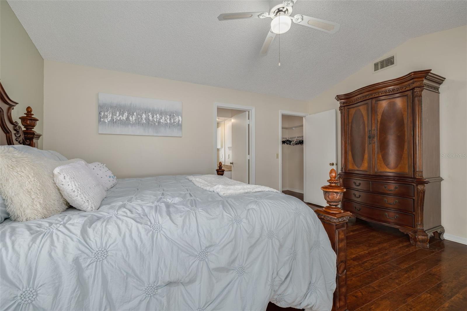 BLOOMINGDALE HILLS - Residential