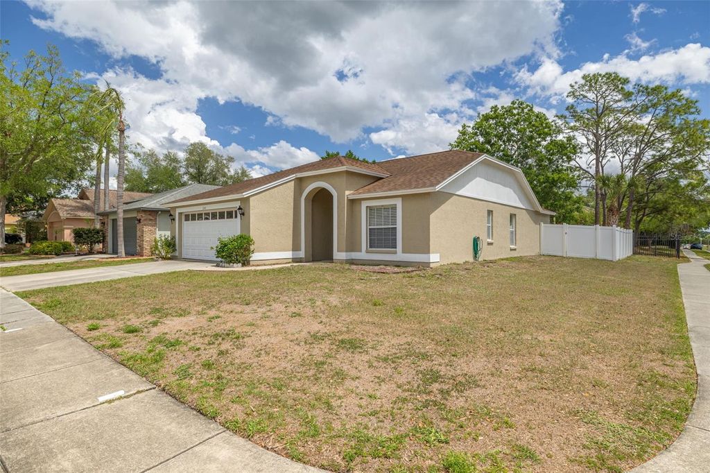 Photo of 11042 Peppersong Drive, Riverview, FL 33578 (MLS # TB8492279)