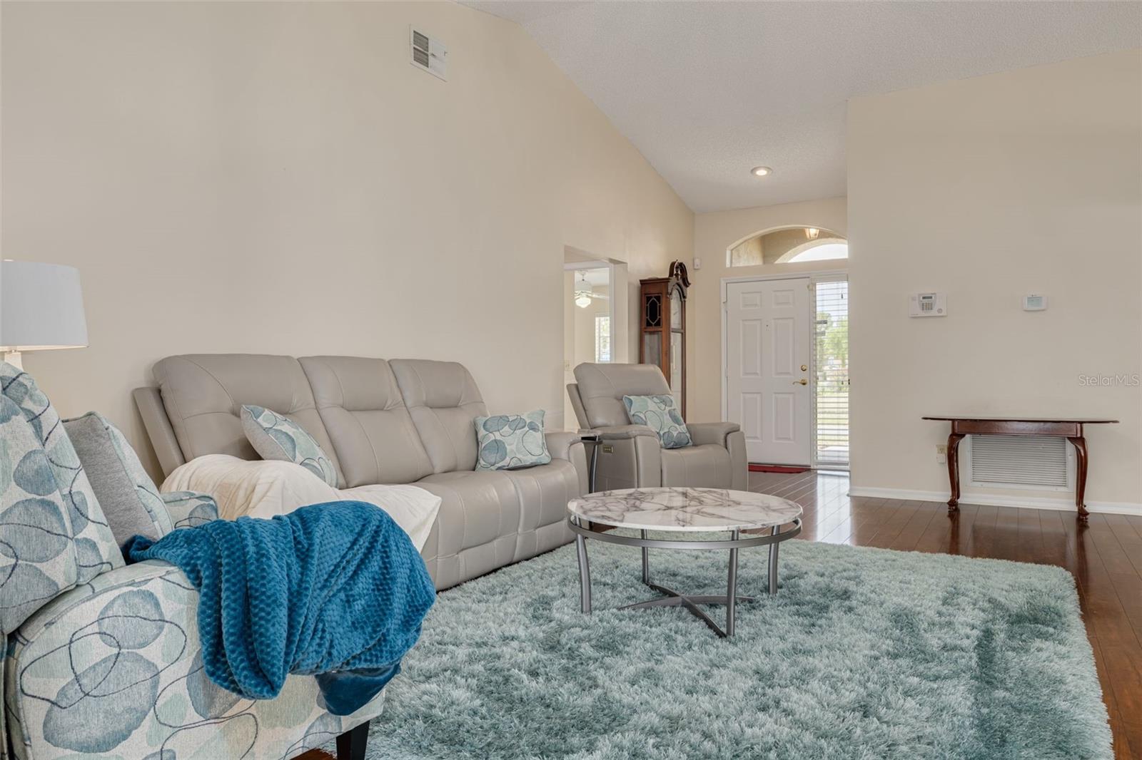 BLOOMINGDALE HILLS - Residential