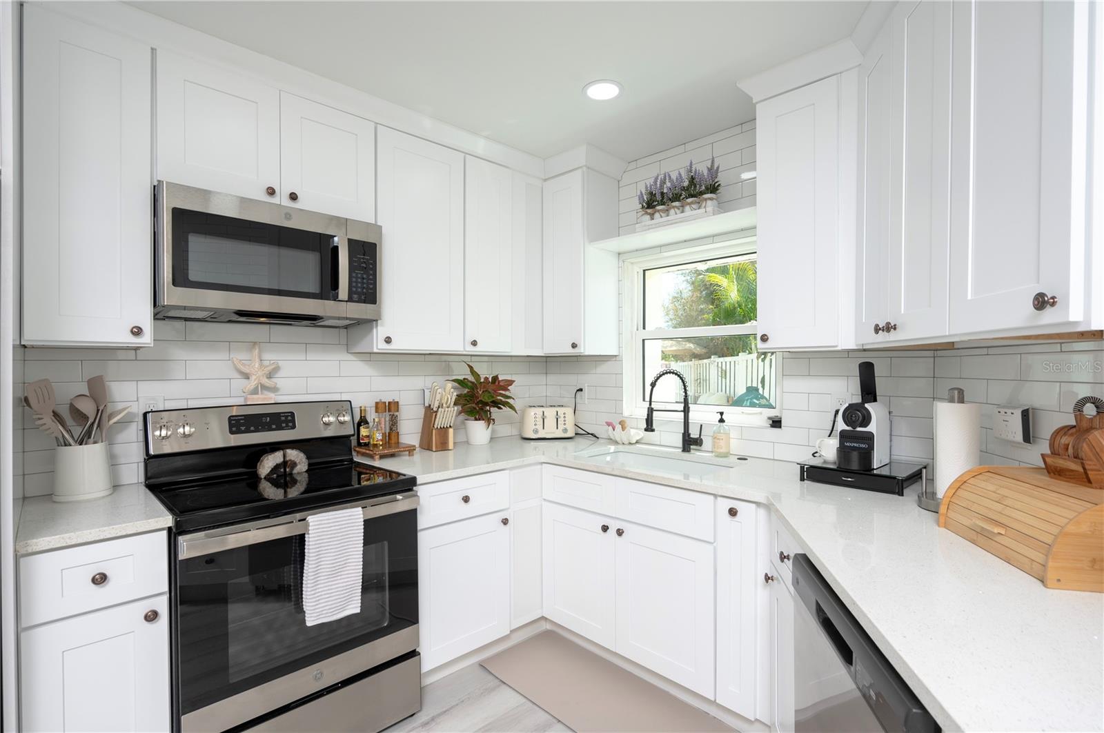 BAHIA SHORES 2ND ADD - Residential