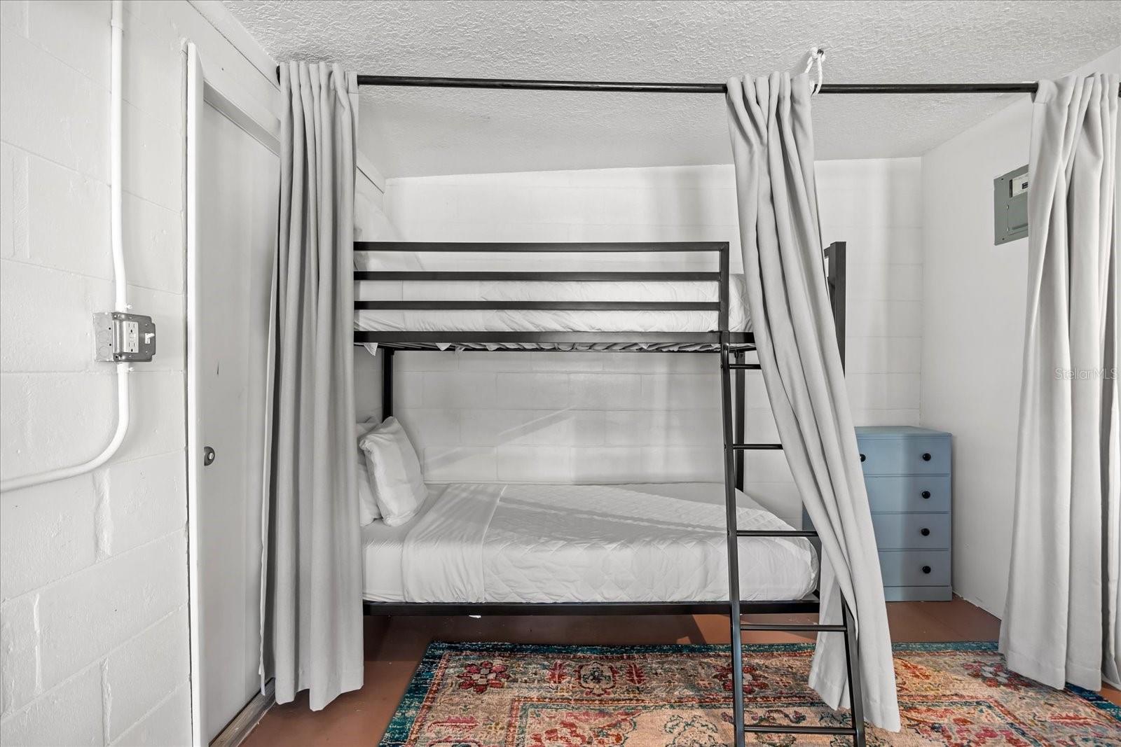 COCOA ISLES 2ND ADD - Residential