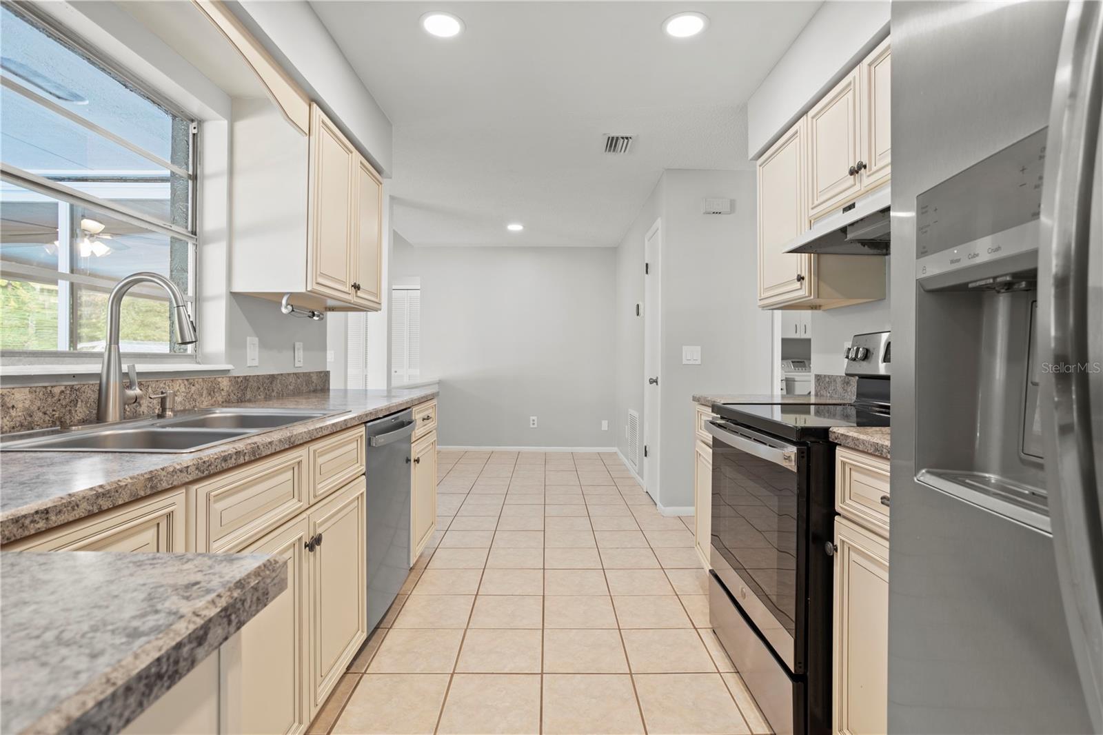 SWEETWATER CREEK - Residential