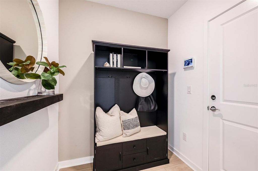 Photo of 1098 Silverlake Boulevard, Lake Alfred, FL 33850 (MLS # TB8449437)