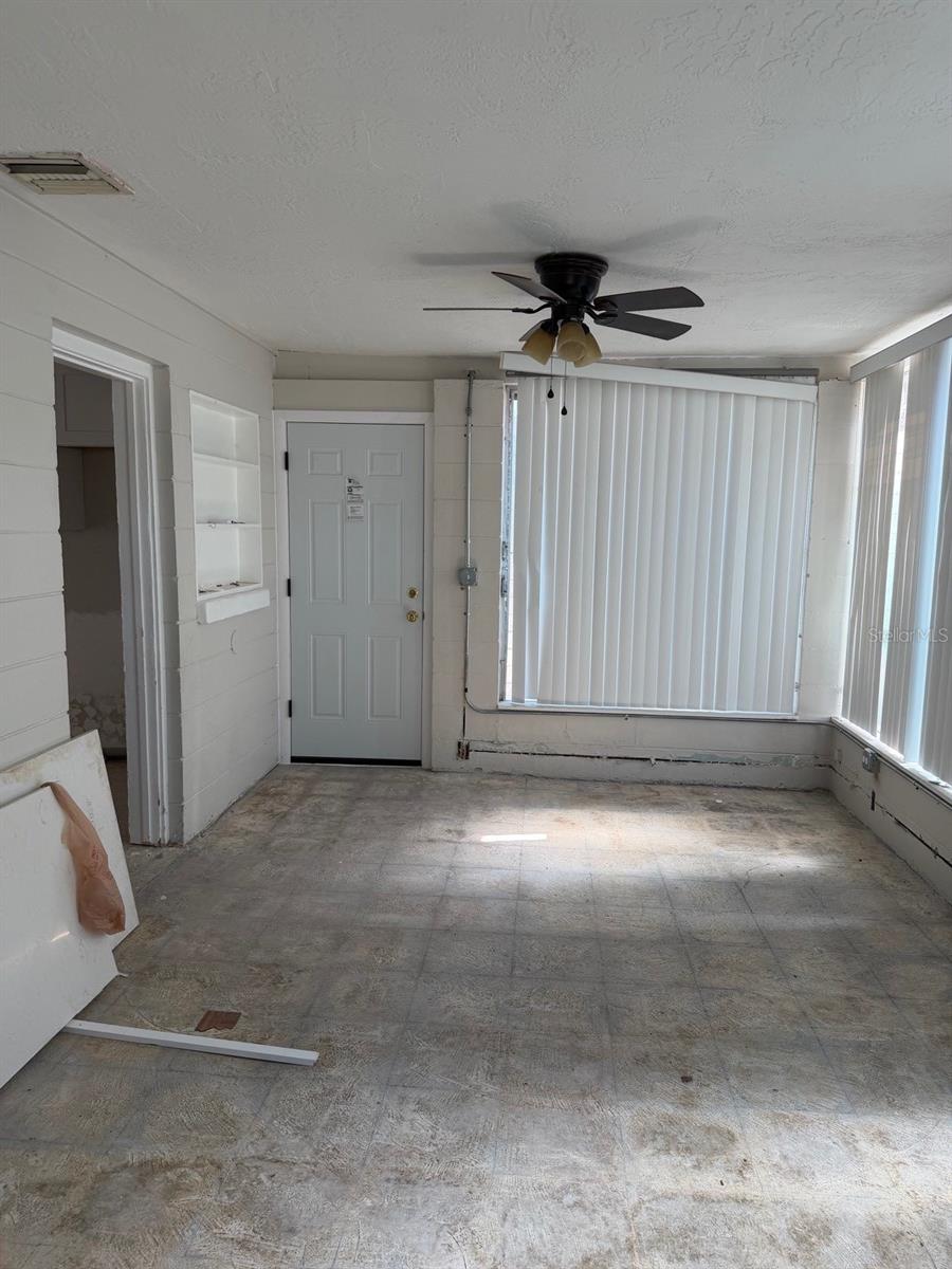 SNELL SHORES MANOR - Residential